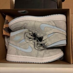 Air Jordan women’s size 7.5